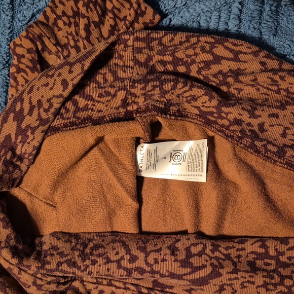 Athleta Purple Burgundy Leopard Print Balance Hoodie Size L - Picture 4 of 6